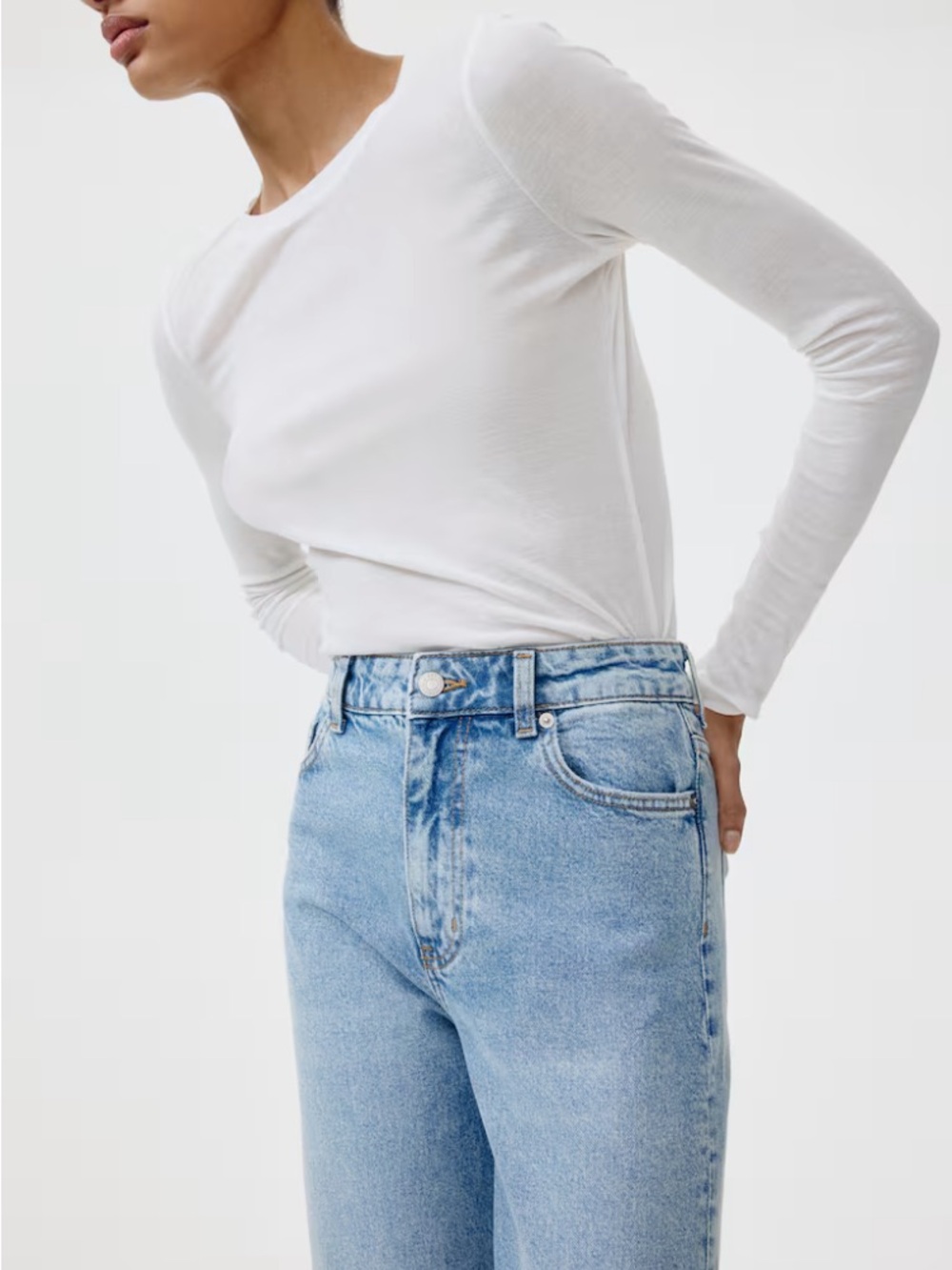 Classic High-Rise Light Rigid Tapered Jeans - NWT, size 10